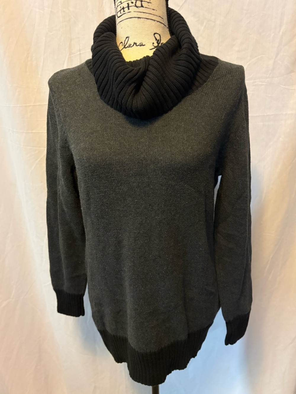Cozy Two-Tone Cowl Neck Sweater - Dark Gray & Black